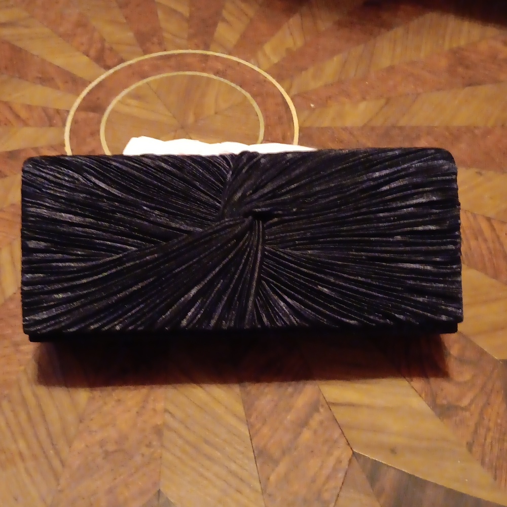 NWOB BLACK RUSHED FRONT SATIN CLUTCH
